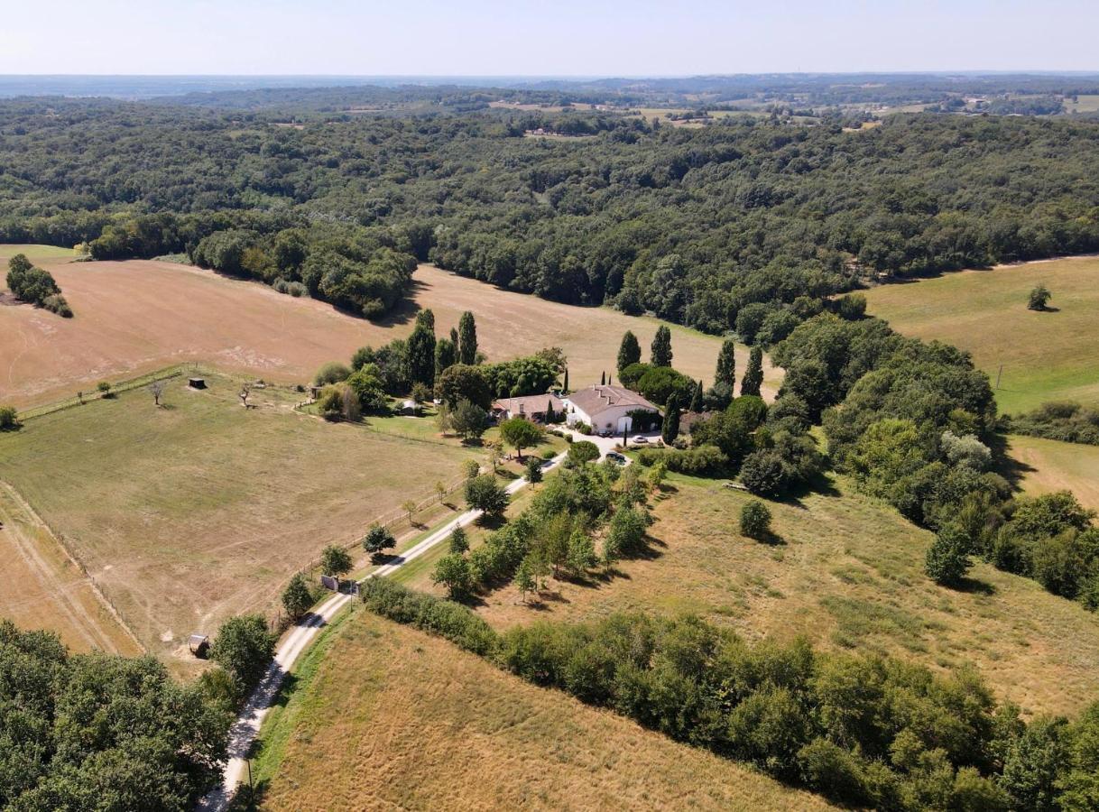 Bed and Breakfast Les Tamaris Castelnau-sur-Gupie Exterior foto